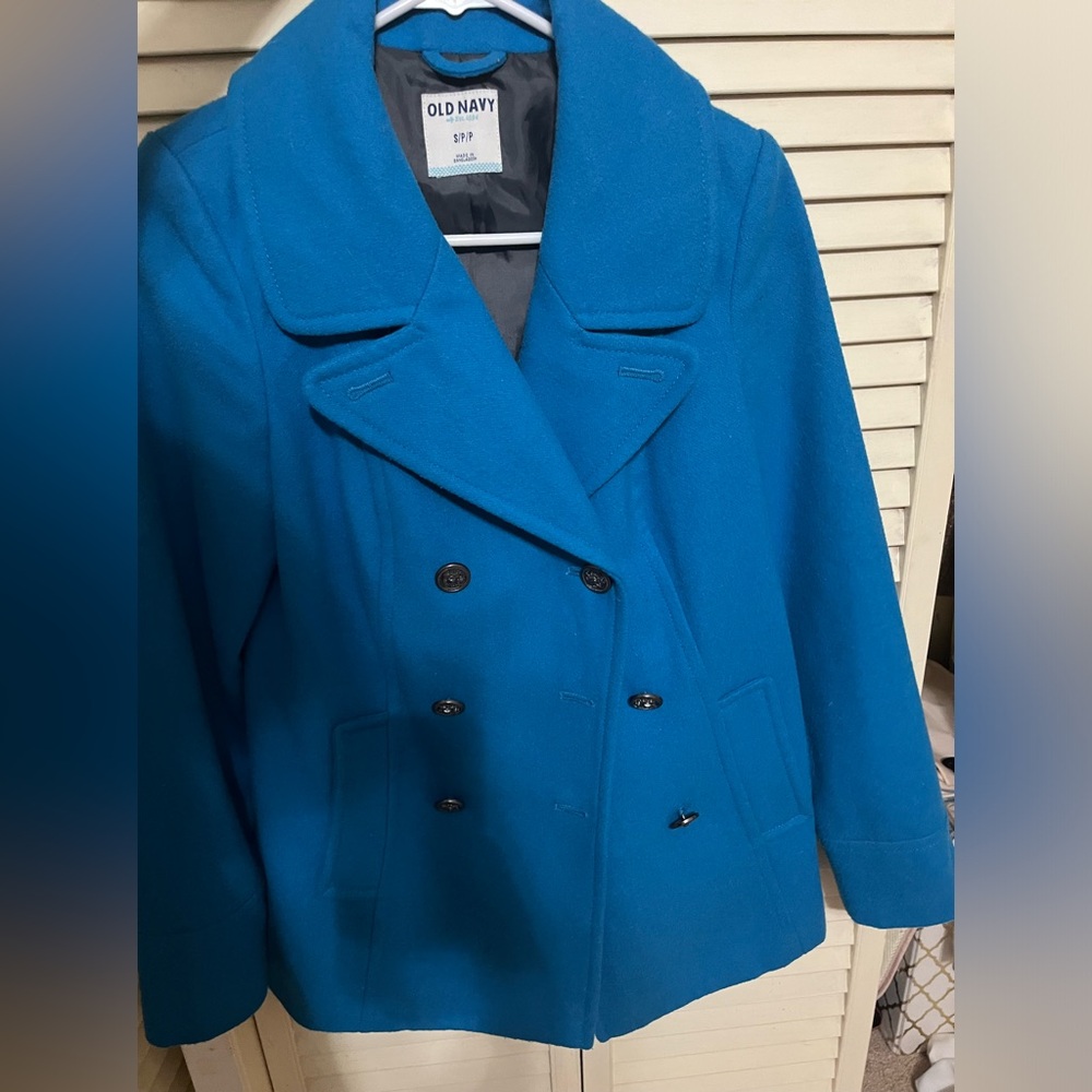 Blue fleece/wool blend peacoat
